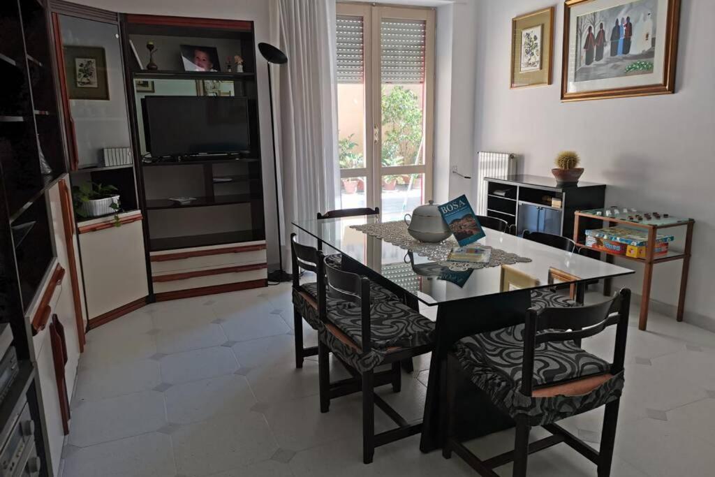 Da Agnese Holiday Home In Bosa Sardegna! エクステリア 写真